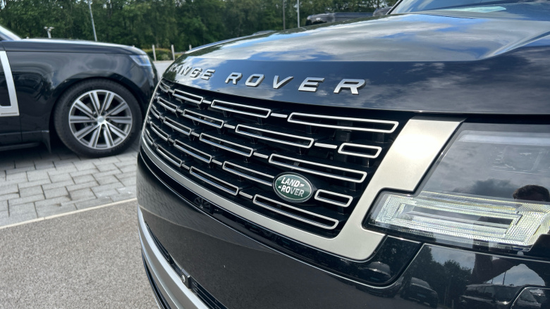 Land Rover Range Rover 3.0 P460e SE 4dr Auto Estate